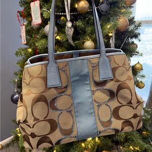 The Carryall F13533 No.j0969 Signature Stripe Kisslock shoulder bag